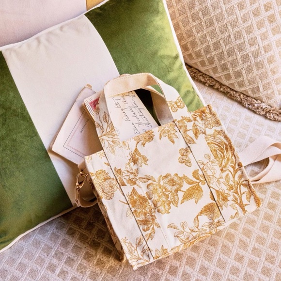 ISO In search of Sézane mini tote bag floral - Picture 3 of 5